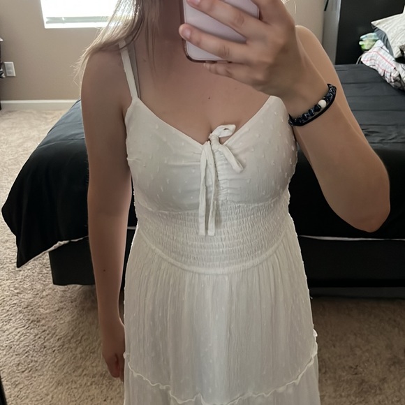 Hollister White Summer Dress (XS) - Picture 5 of 5